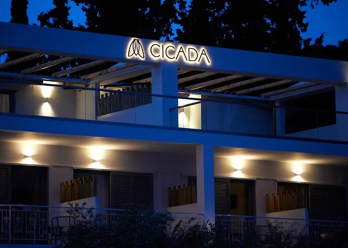 Cicada Hotel Tolón