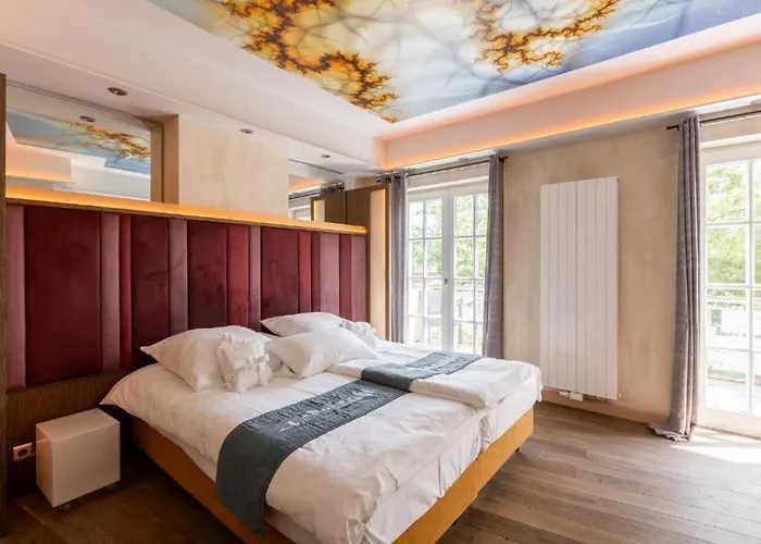 Hotel Landsknecht by Goshi Meerbusch