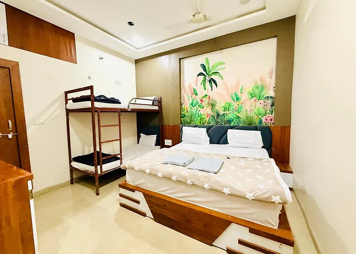 Maheshwar'S Stay