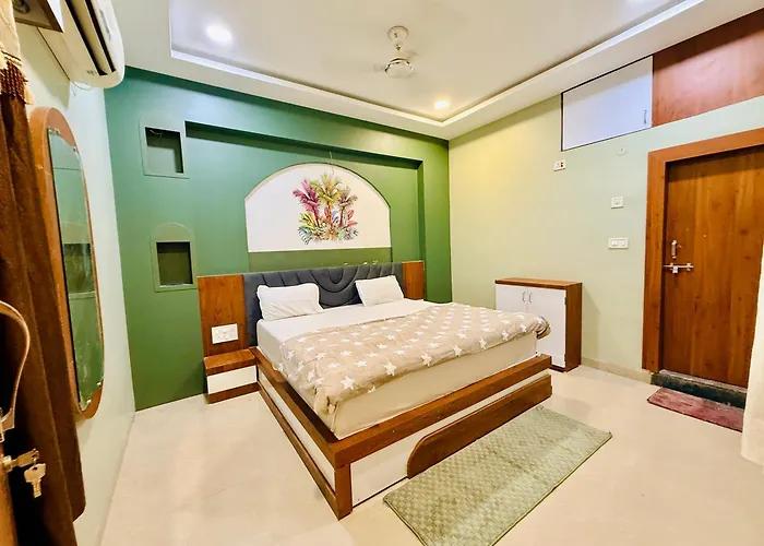 Maheshwar'S Stay