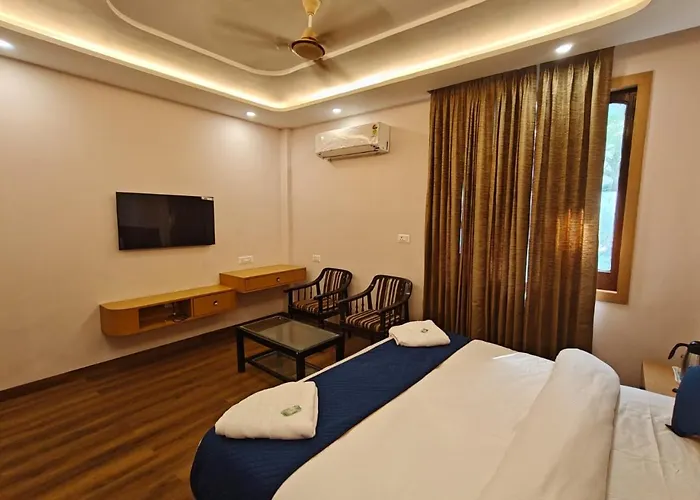 Hotel Kashmir Residency By Maa Sukrala Hotels And Resorts Katra 