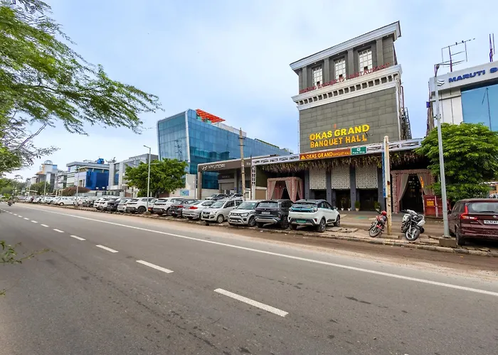 Okas Grand Luxury Collection Hotel Near Crowne Plaza New Delhi Okhla By Ihg