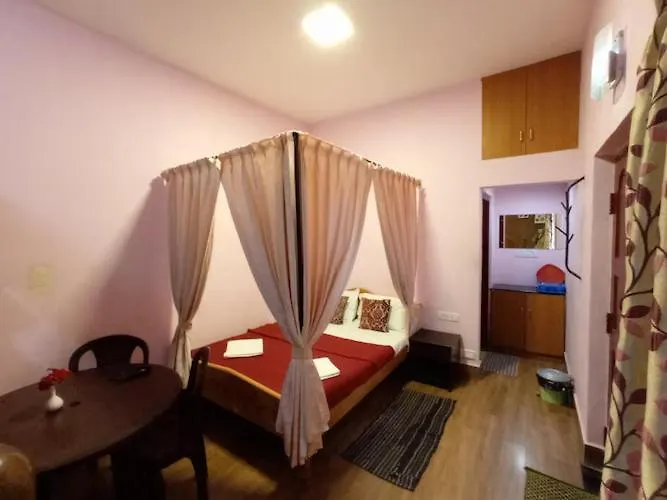 B'S Hive Hospitaltiy Hotel Kodaikanal