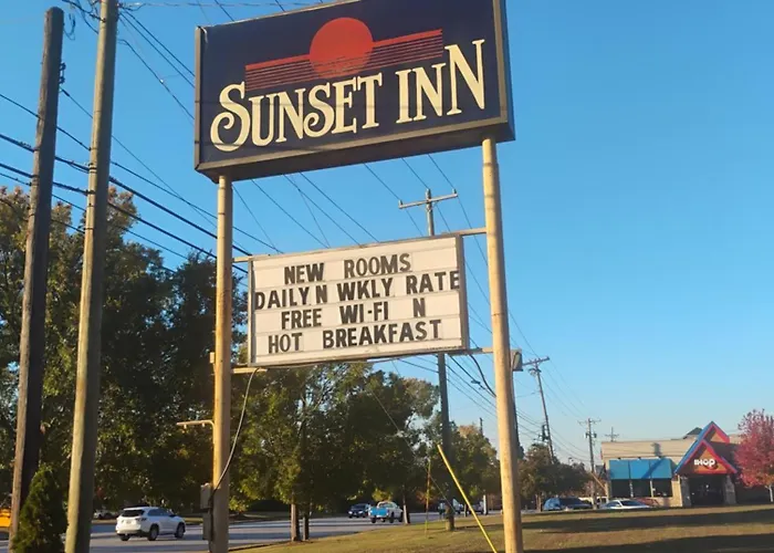 Sunsetinn Greenville
