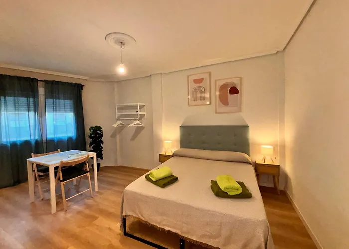 Rooms Carlos - junto a Plaza Mayor Madrid