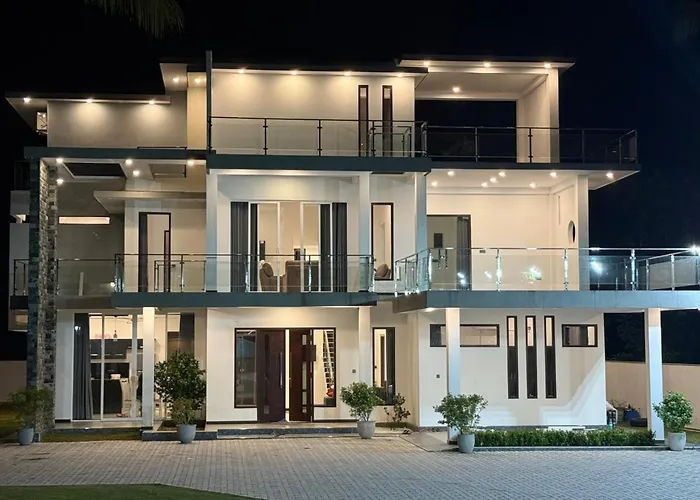 Shrek Villa Balapitiya