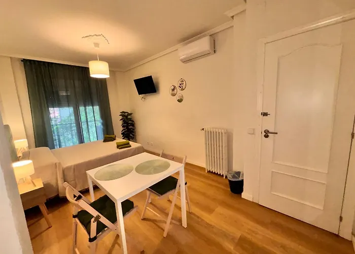 Rooms Carlos - junto a Plaza Mayor Madrid