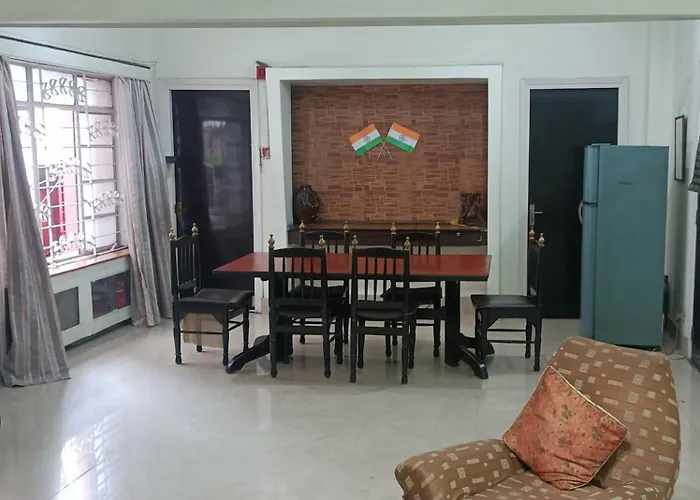 New Alipore Transit House Kolkata