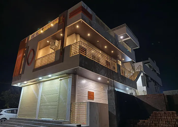 Shankar Guest House Hampi