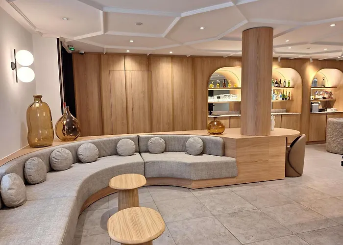 Mercure Paris Arc De Triomphe Wagram