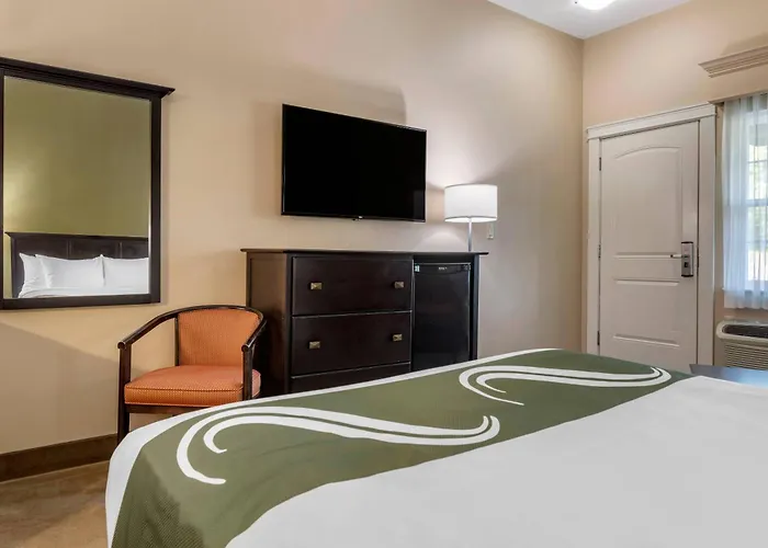 Quality Inn & Suites Quispamsis Rothesay