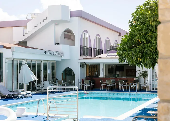Neptune Hotel Apartments Paphos Coral Bay