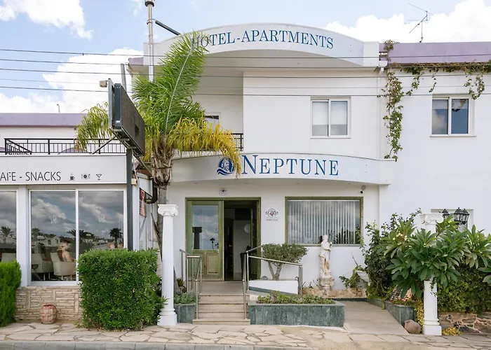 Neptune Hotel Apartments Paphos Coral Bay