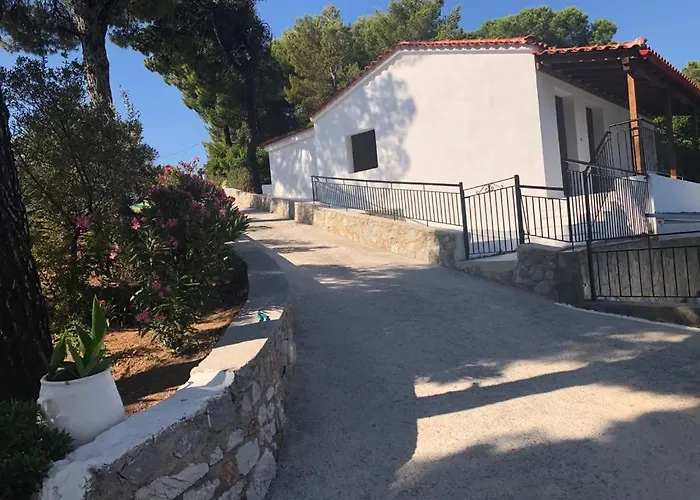 Villa Elpiniki Troulos