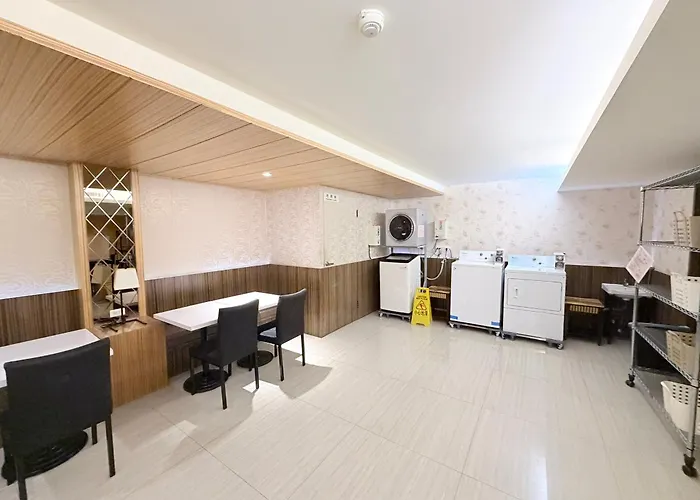 Paris Hotel Kaohsiung
