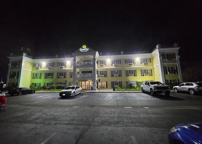 Quality Inn & Suites Tulare