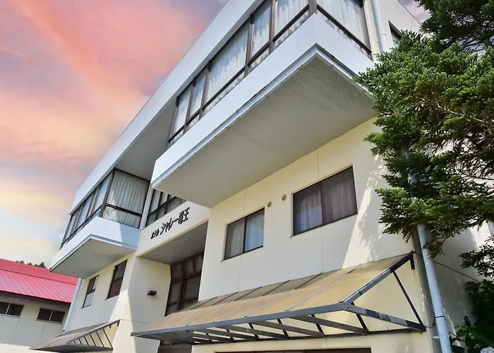 Hotel Chalet Ryuo Yamanouchi 