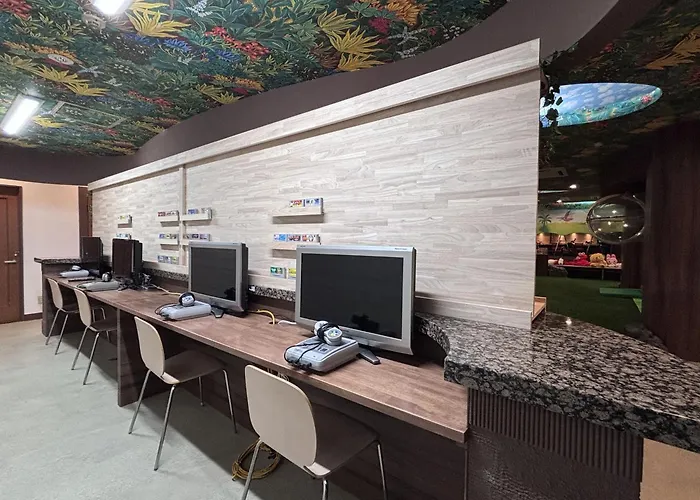 Awara Onsen Hot Spring Koubou Gurabaatei Hotel