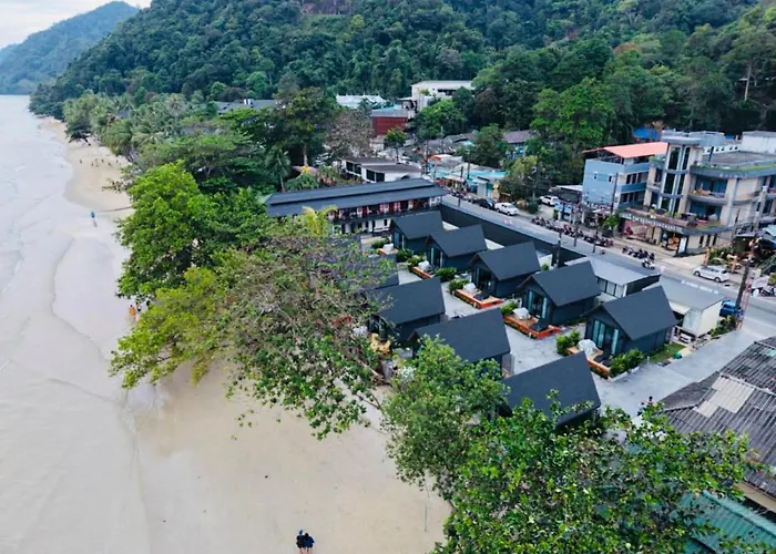 แสงตะวัน รีสอร์ต Hotel เกาะช้าง
