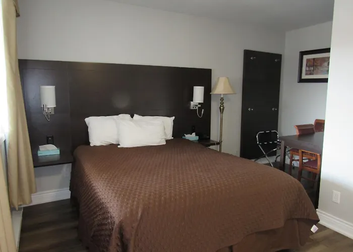 Cedar Lodge Motel Goderich