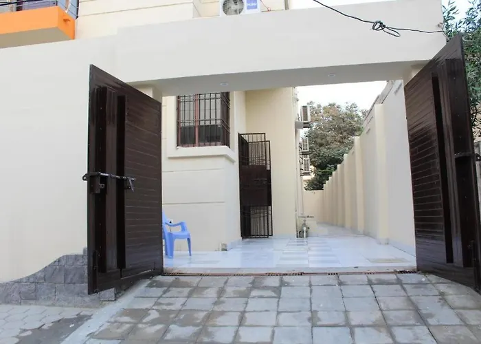 Patel Residency Guest House Karachi
