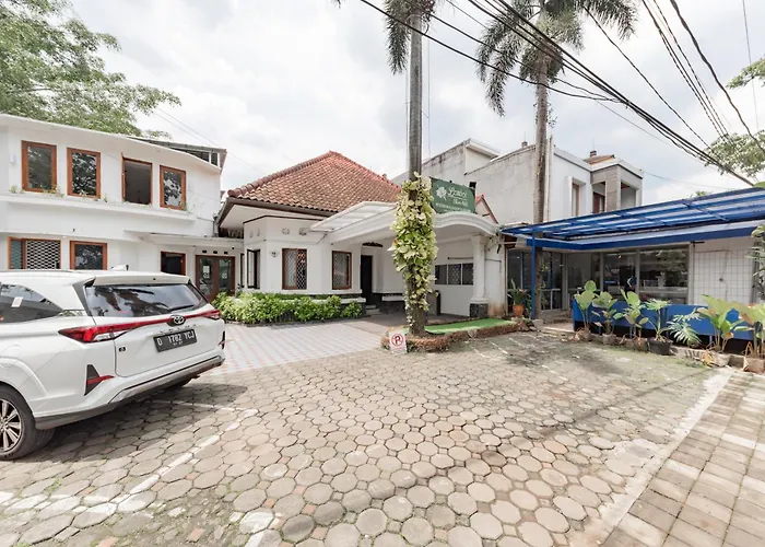 Urbanview De Ethnic Hotel Bandung by RedDoorz