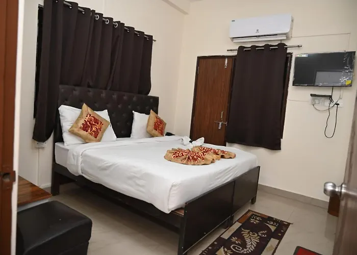 Hotel Aparajita Varanasi