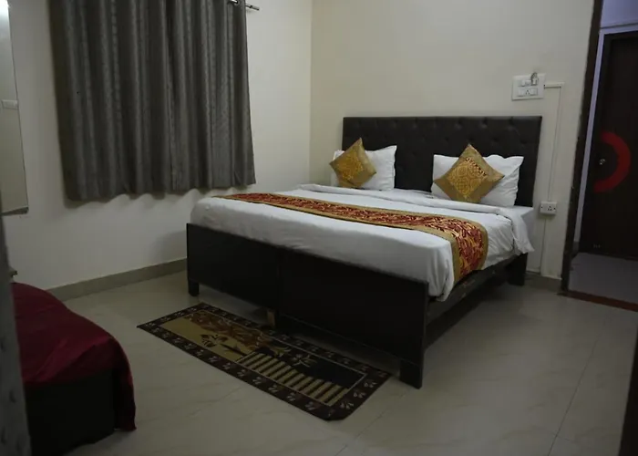 Hotel Aparajita Varanasi