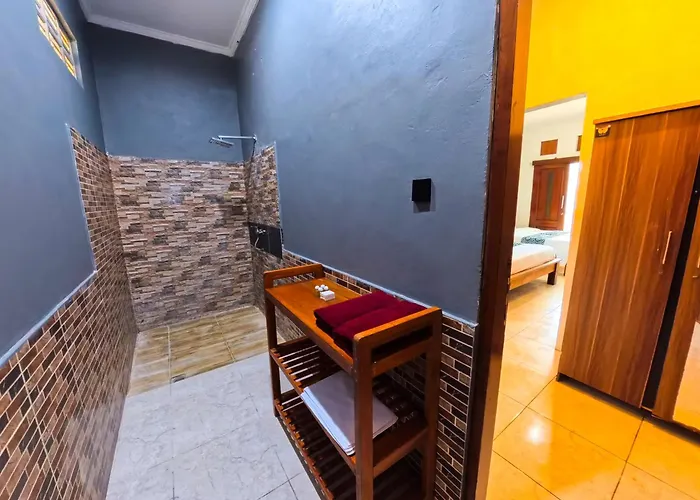 Ketapang Guesthouse Echo Beach Canggu