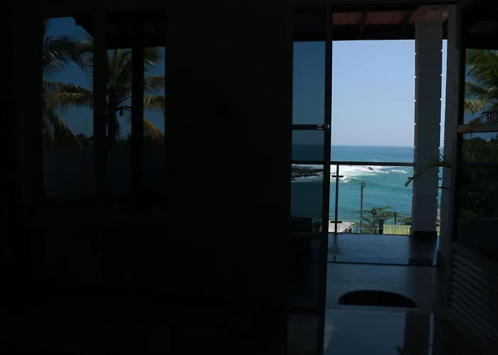 Queens Beach Hotel Tangalle