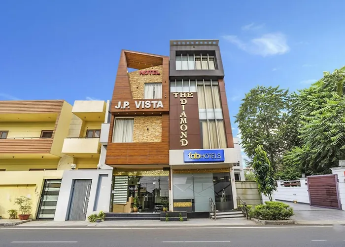 Fabhotel Diamond Zirakpur