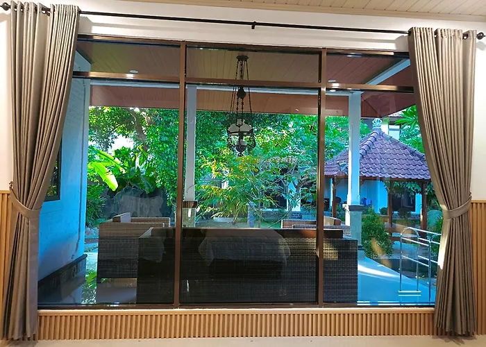 Rini Hotel Lovina 