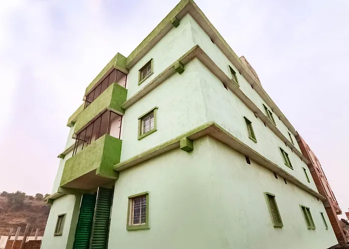 Spot On 66974 Hotel Shri Gurukripa Gwalior