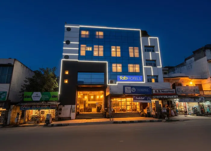 Fabhotel Ps International Lucknow