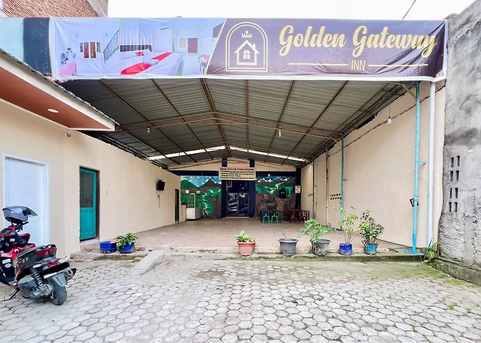 Reddoorz At Golden Gateway Medan Hotel