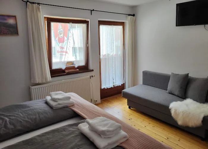 Bed and Breakfast Zum Schneider Finkenberg