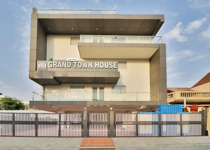 Treebo Grand Town House Hotel Faridabad