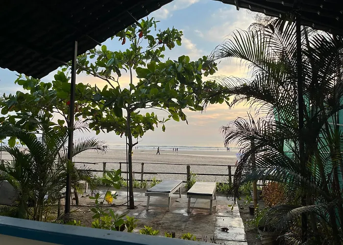 Agonda Island View Hotel