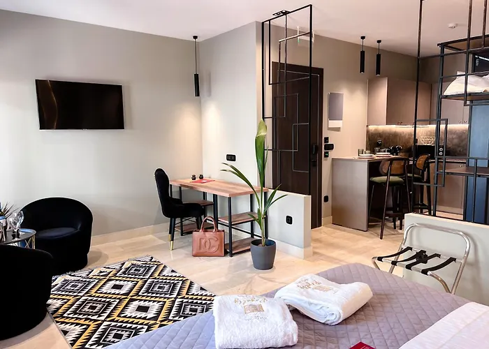 Royalty Suites Psyrri Atenas