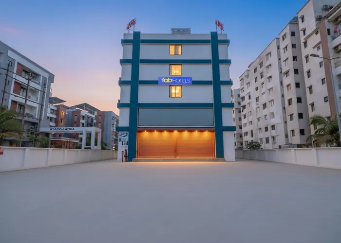 Fabhotel Prime Ace II - Nr Jupiter Hospital Vadodara