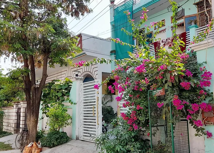 Kanak Home Stay Varanasi