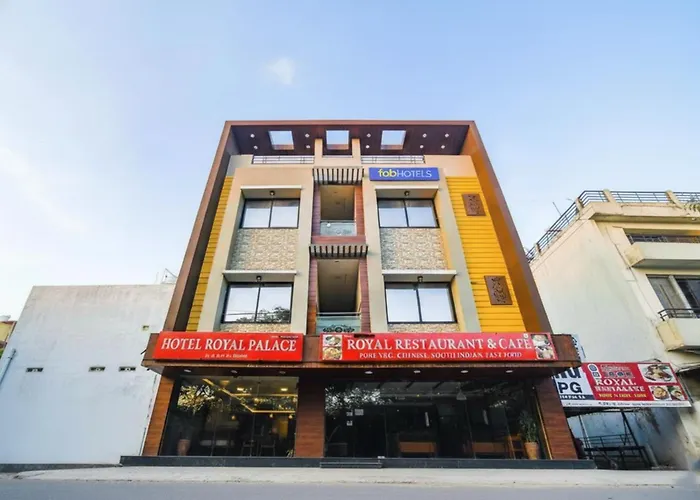 Fabhotel Royal Palace Indore