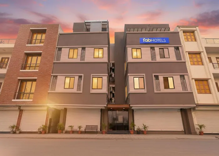 Fabhotel Grand Blue Indore
