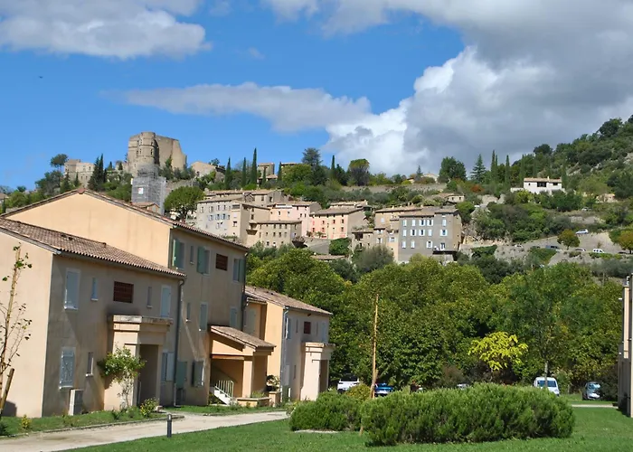 Aparthotel Le Hameau des Sources by Ateya à Montbrun-les-Bains