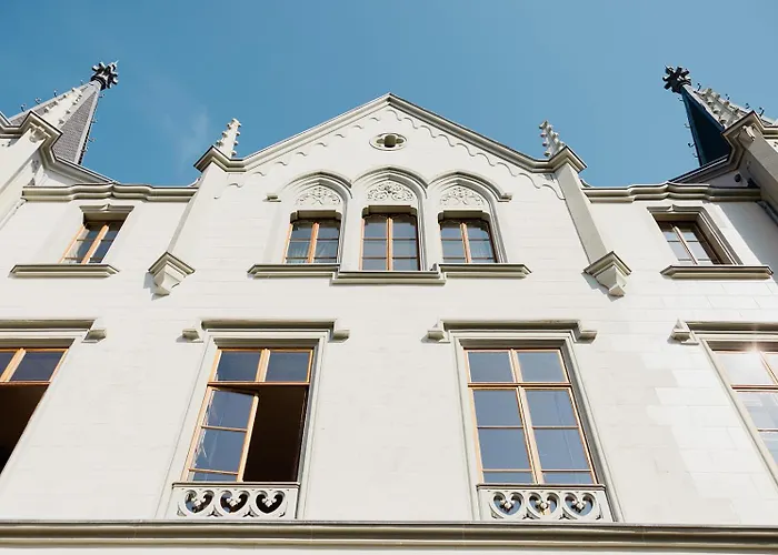 Chateau De L'Aile- Boutique Suites Vevey