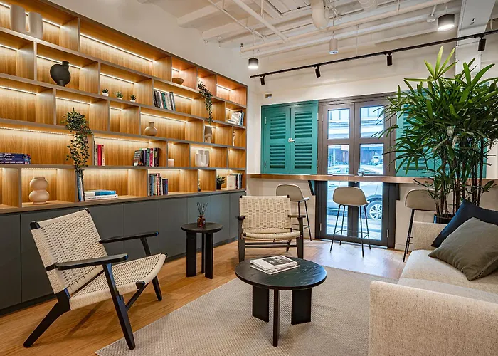 Weave Suites - Midtown Singapore