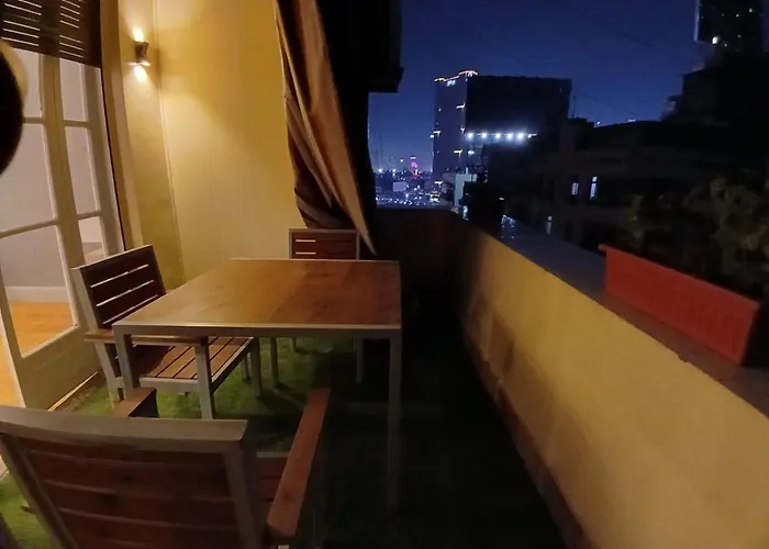 Midtown Nile View Suites El El Cairo