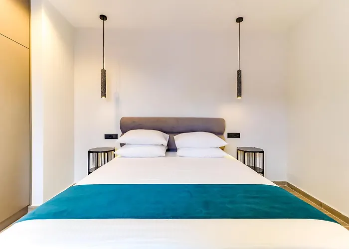 Abov Athens Hotel