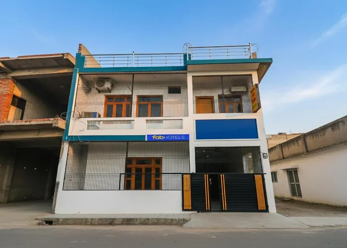 Fabhotel Rameshwaram Guest House Ayodhya