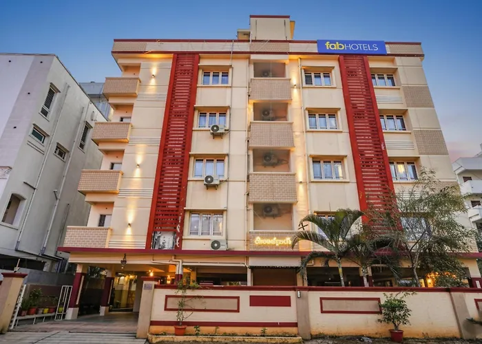 Fabhotel Q Suites - Nr Kavuri Hills, Madhapur Hyderabad